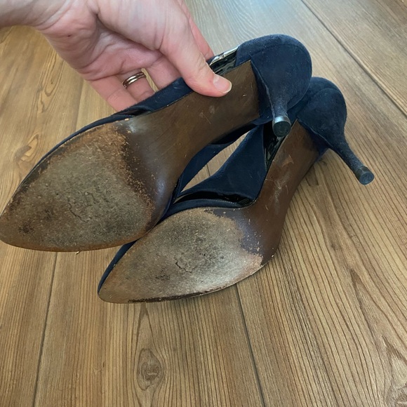 Stuart Weitzman- Black and Blue Pointed Toe Pumps - Picture 3 of 5